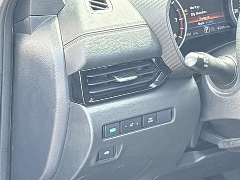 Used 2025 Nissan Sentra SV FWD image 10