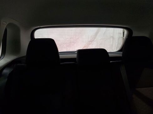 Used 2014 Volkswagen Tiguan S image 21