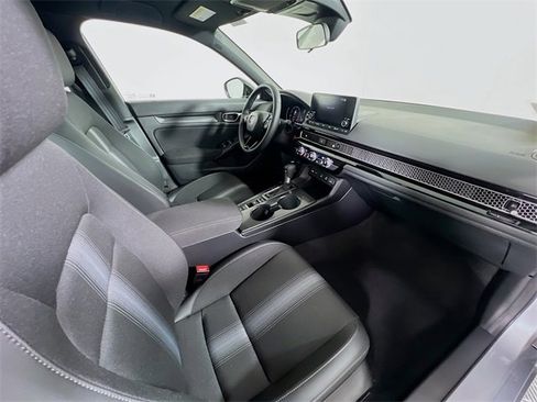 Used 2025 Honda Civic Sport image 27