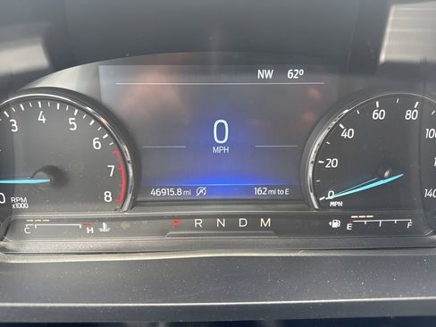 Used 2020 Ford Explorer XLT w/ Equipment Group 202A AWD/4WD image 9
