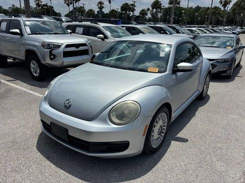 Used 2016 Volkswagen Beetle 1.8T SE FWD image 6