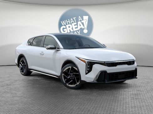 New 2026 Kia K4 GT-Line FWD image 8