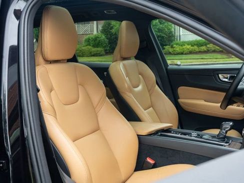 Used 2020 Volvo XC60 T5 Inscription w/ Protection Package Premier FWD image 45