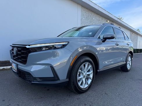 Used 2025 Honda CR-V EX image 1