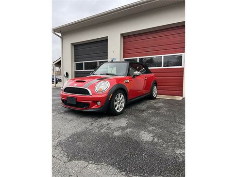 Used 2013 MINI Cooper S image 4