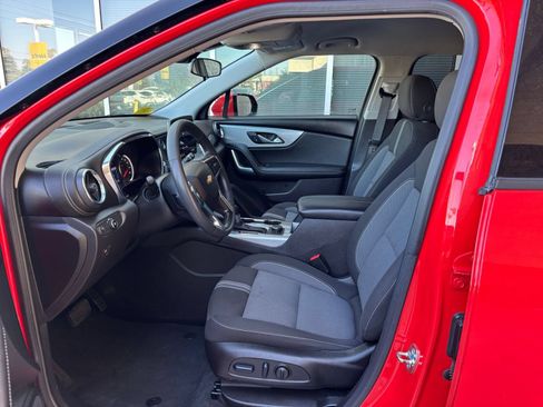 Used 2025 Chevrolet Blazer LT FWD image 27