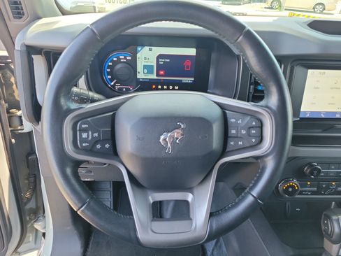 Used 2023 Ford Bronco Black Diamond AWD/4WD image 17