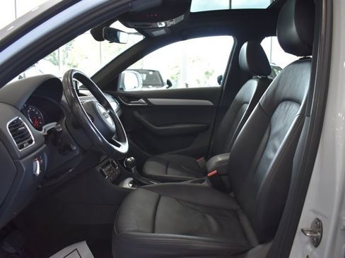 Used 2017 Audi Q3 2.0T Premium w/ Convenience Package AWD/4WD image 10