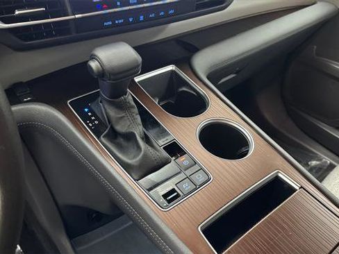 Certified 2023 Toyota Sienna LE image 15