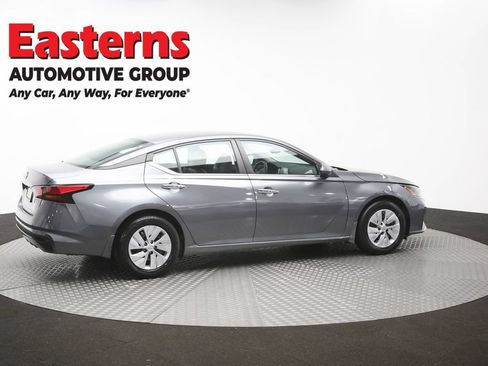 Used 2023 Nissan Altima 2.5 S FWD image 42