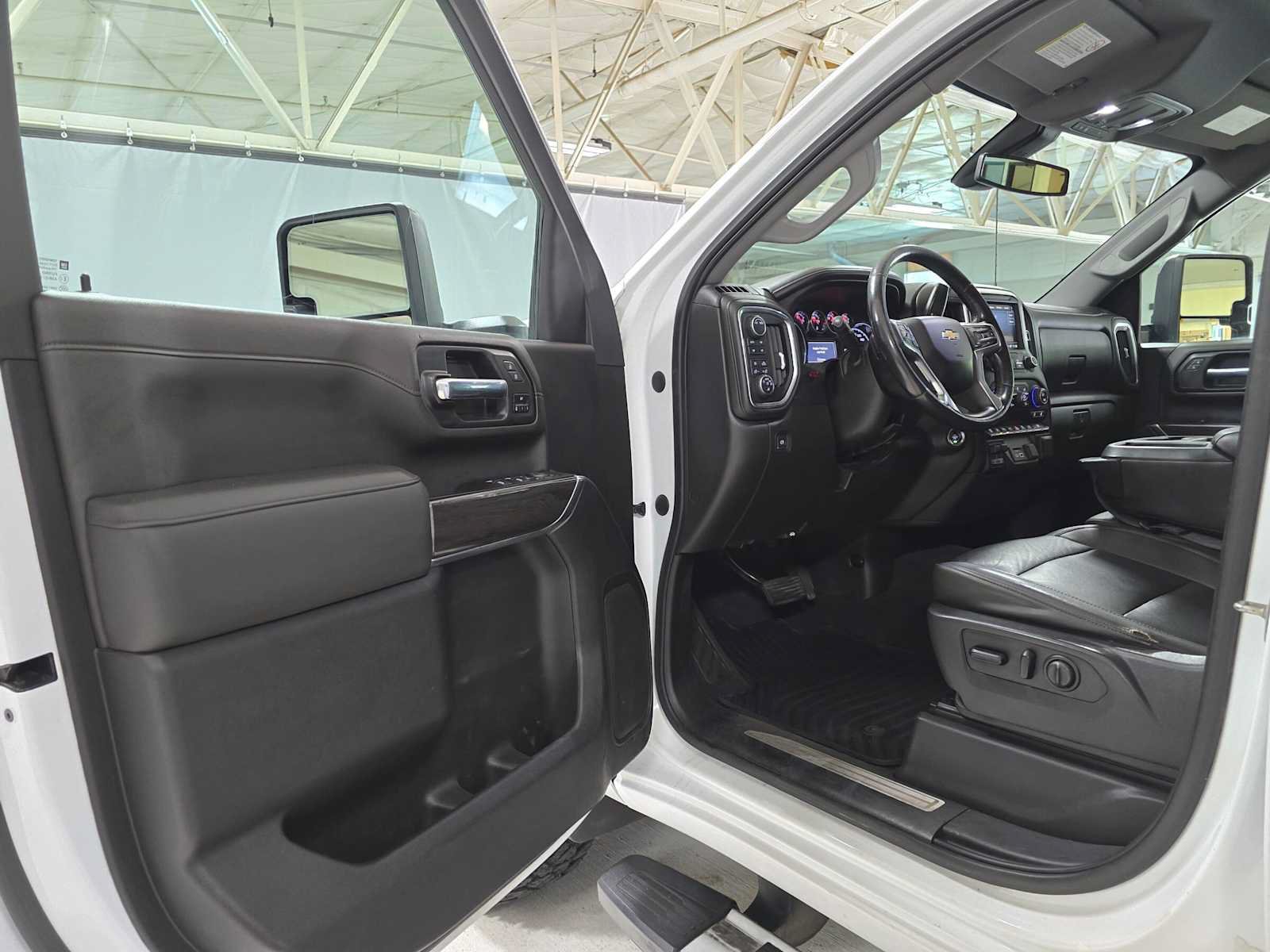 Used 2022 Chevrolet Silverado 3500 LTZ w/ Safety Package AWD/4WD image 20