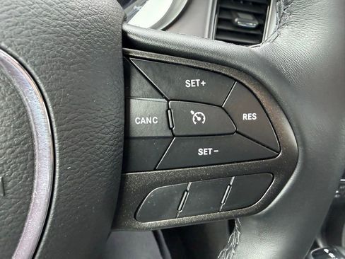 Used 2023 Dodge Charger SXT w/ Blacktop Package image 19