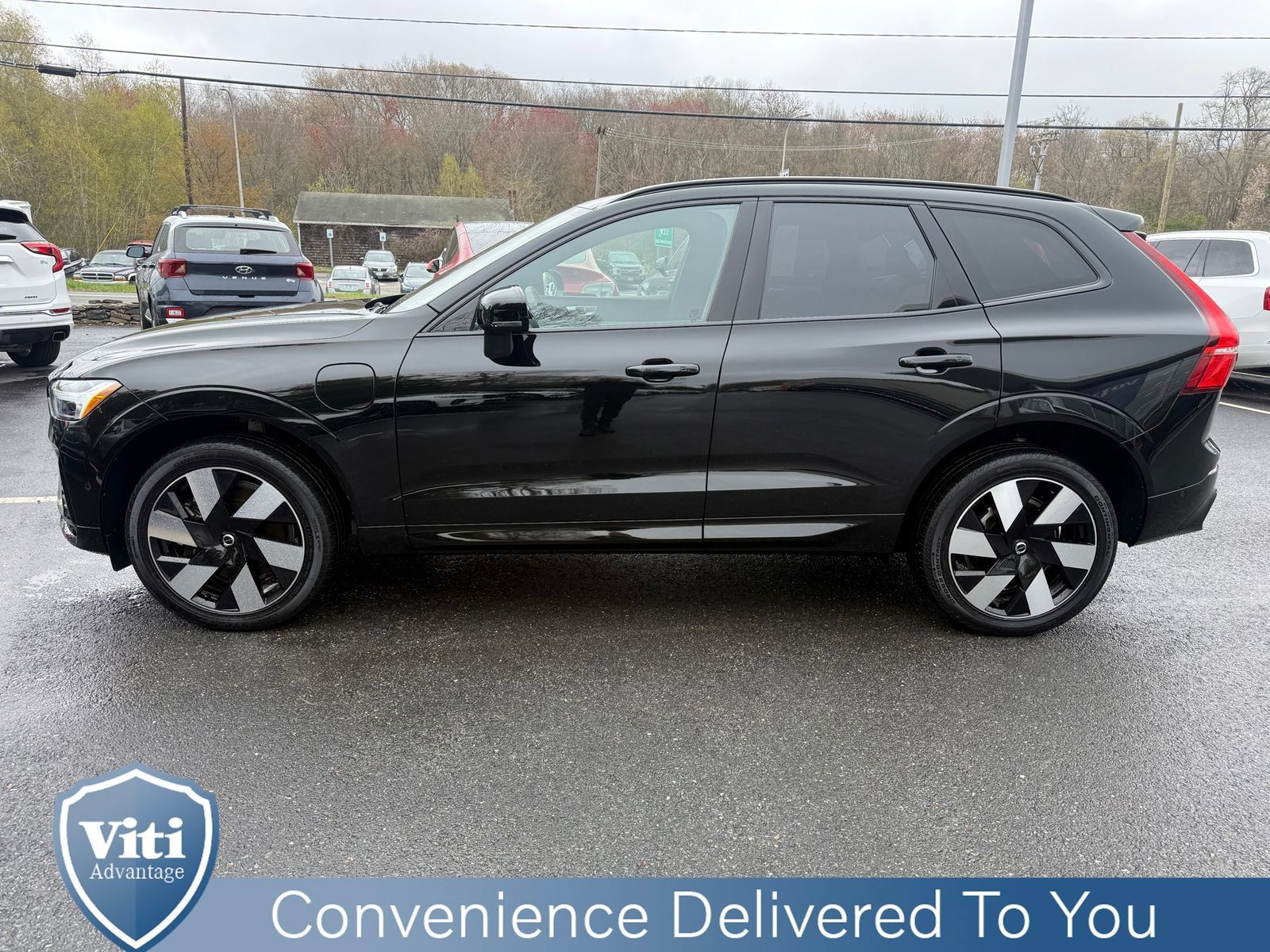 Certified 2024 Volvo XC60 T8 Ultimate AWD/4WD image 5