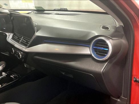 Used 2024 Chevrolet Trax LT image 13