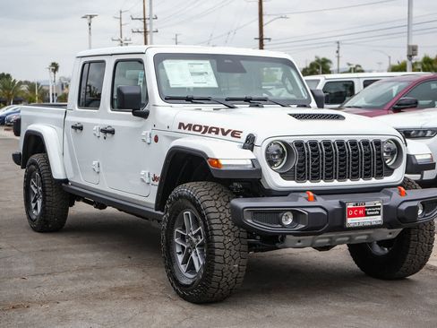 New 2026 Jeep Gladiator Mojave image 5