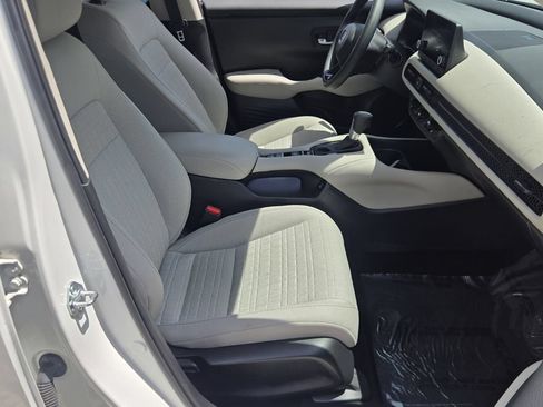Certified 2025 Honda HR-V LX image 16
