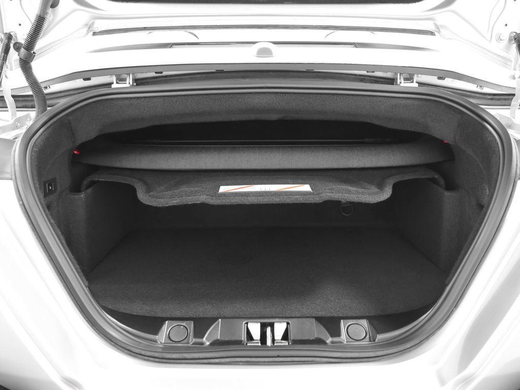 Certified 2025 Ferrari Roma Spider RWD image 40