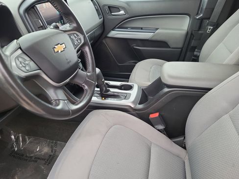 Used 2016 Chevrolet Colorado LT w/ LT Convenience Package image 7