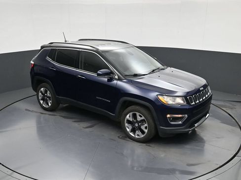 Used 2020 Jeep Compass Limited AWD/4WD image 25