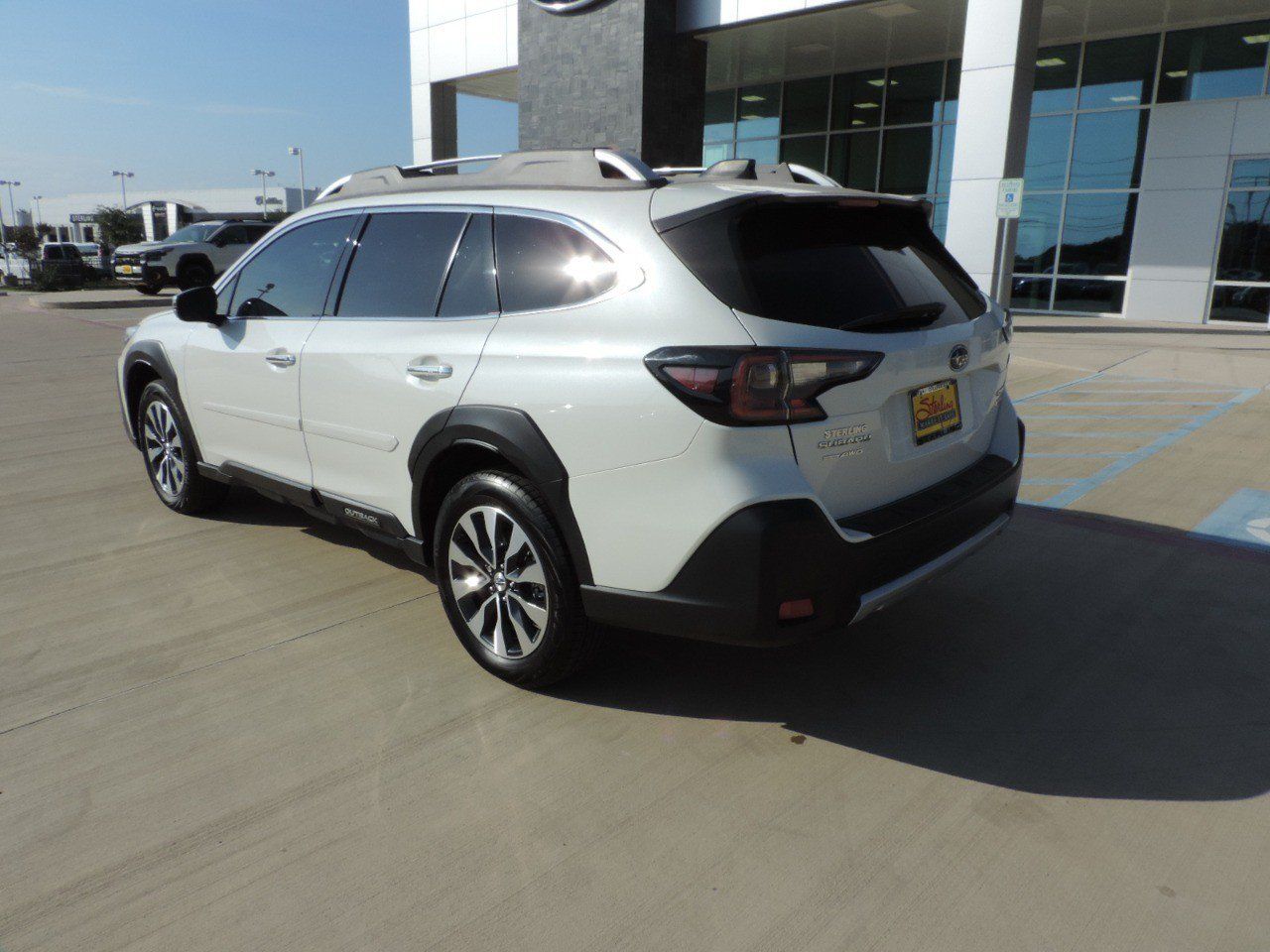 Used 2025 Subaru Outback Touring AWD/4WD image 7