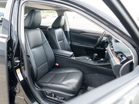 Used 2015 Lexus ES 350 w/ Premium Package image 20