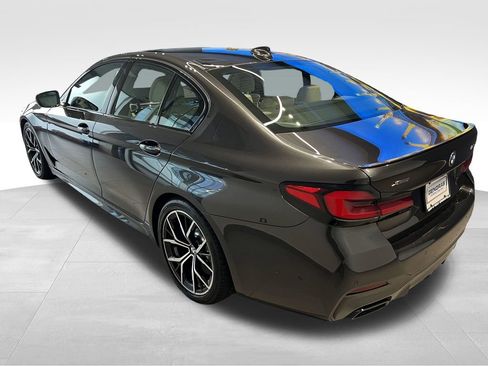 Used 2023 BMW M550i xDrive w/ Dynamic Handling Package AWD/4WD image 10