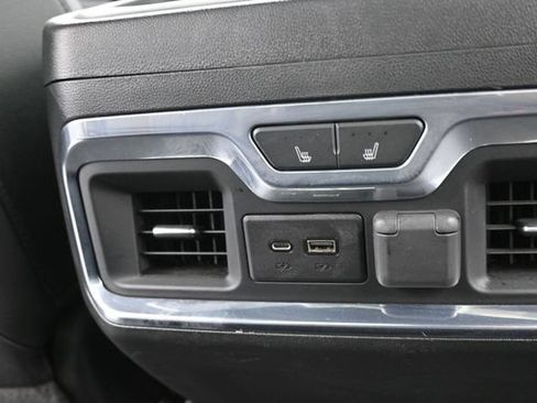 Used 2020 GMC Sierra 1500 AT4 w/ AT4 Premium Package AWD/4WD image 13