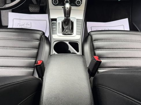 Used 2012 Volkswagen CC R-Line FWD image 23