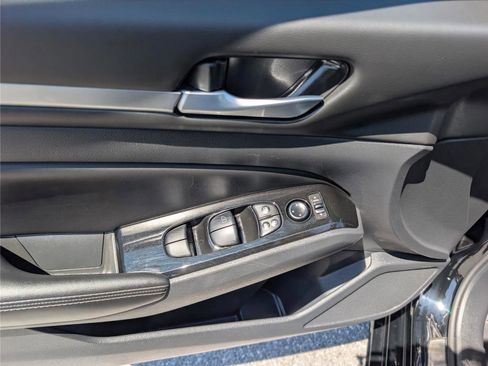 Used 2024 Nissan Altima 2.5 SL image 19