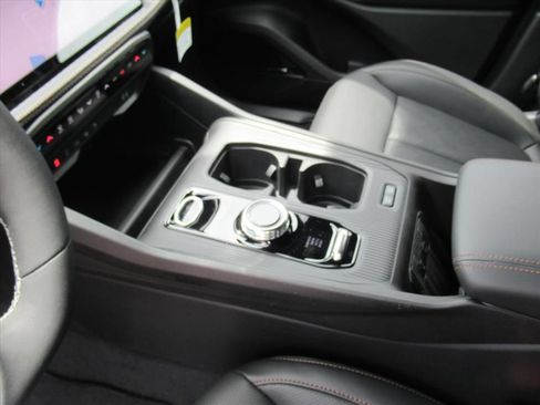 New 2026 Jeep Cherokee Overland w/ Advanced Pro Tech Group AWD/4WD image 18