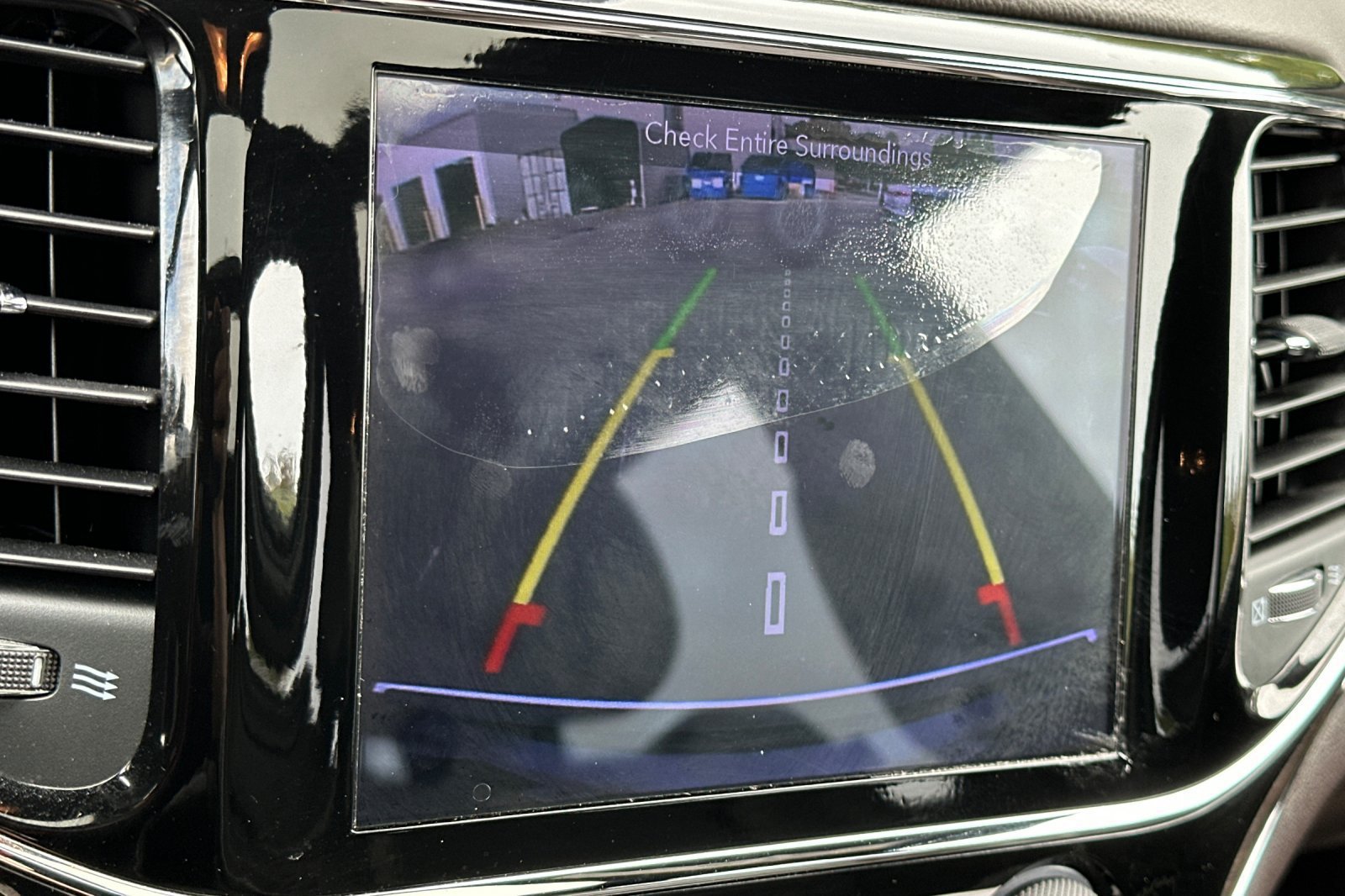 Used 2019 Jeep Grand Cherokee Overland AWD/4WD image 23