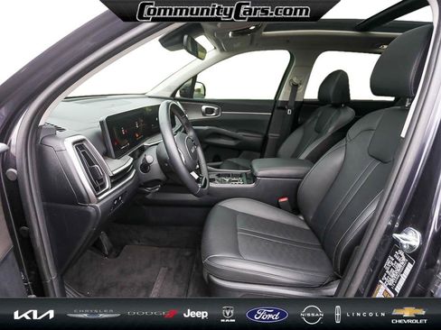 Certified 2025 Kia Sorento X-Line EX image 11