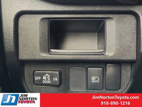 Used 2019 Toyota Tacoma SR5 image 23