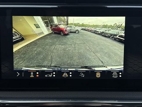 New 2026 GMC Sierra 1500 Denali w/ Denali Reserve Package AWD/4WD image 9