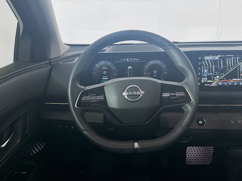Used 2023 Nissan Ariya FWD image 18