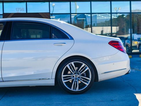 Used 2018 Mercedes-Benz S 560 Sedan image 32