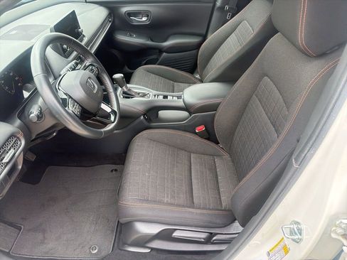 Used 2024 Honda HR-V Sport image 18