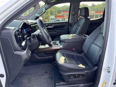 Used 2023 Chevrolet Silverado 1500 RST w/ RST All Star Premium Package AWD/4WD image 10