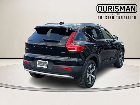 Certified 2023 Volvo XC40 B5 Plus w/ Driver Assist Package AWD/4WD image 7