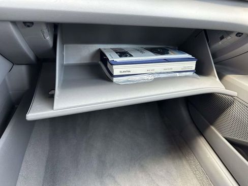 Used 2025 Hyundai Elantra SEL image 36