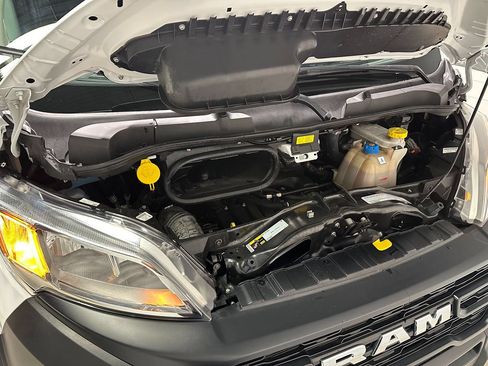 Used 2025 RAM ProMaster 2500 w/ Convenience Group FWD image 3