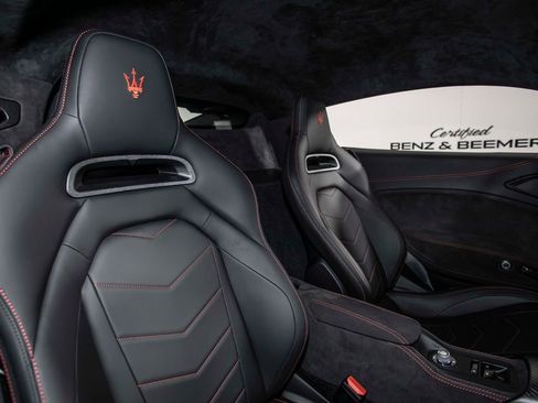 Used 2022 Maserati MC20 Coupe image 19