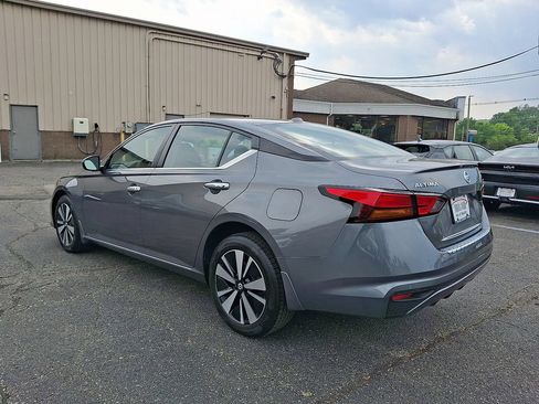 Used 2022 Nissan Altima 2.5 SV AWD/4WD image 13