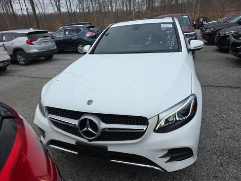 Used 2019 Mercedes-Benz GLC 300 4MATIC w/ AMG Line image 2