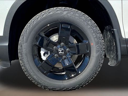 New 2026 Honda Ridgeline Black Edition image 12