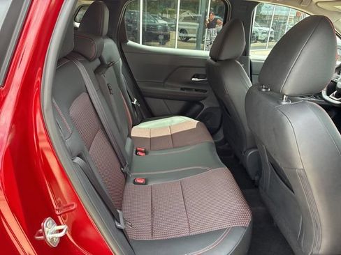 Used 2025 Nissan Kicks SR FWD image 9