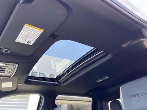 Used 2024 GMC Sierra 2500 AT4 w/ AT4 Premium Plus Package image 25