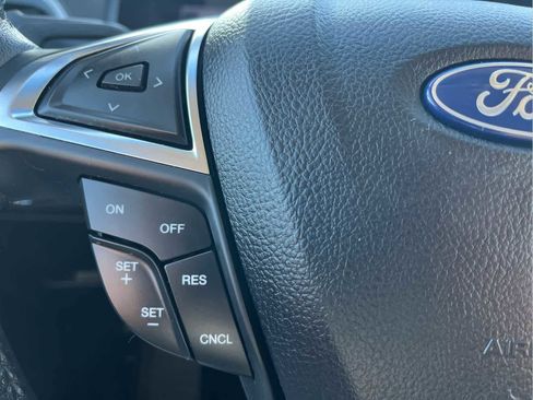 Used 2022 Ford Edge SEL w/ Convenience Package image 30