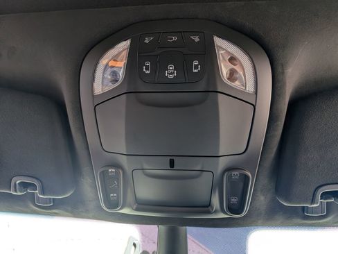 New 2026 Chrysler Pacifica Pinnacle w/ Trailer Tow Group image 37