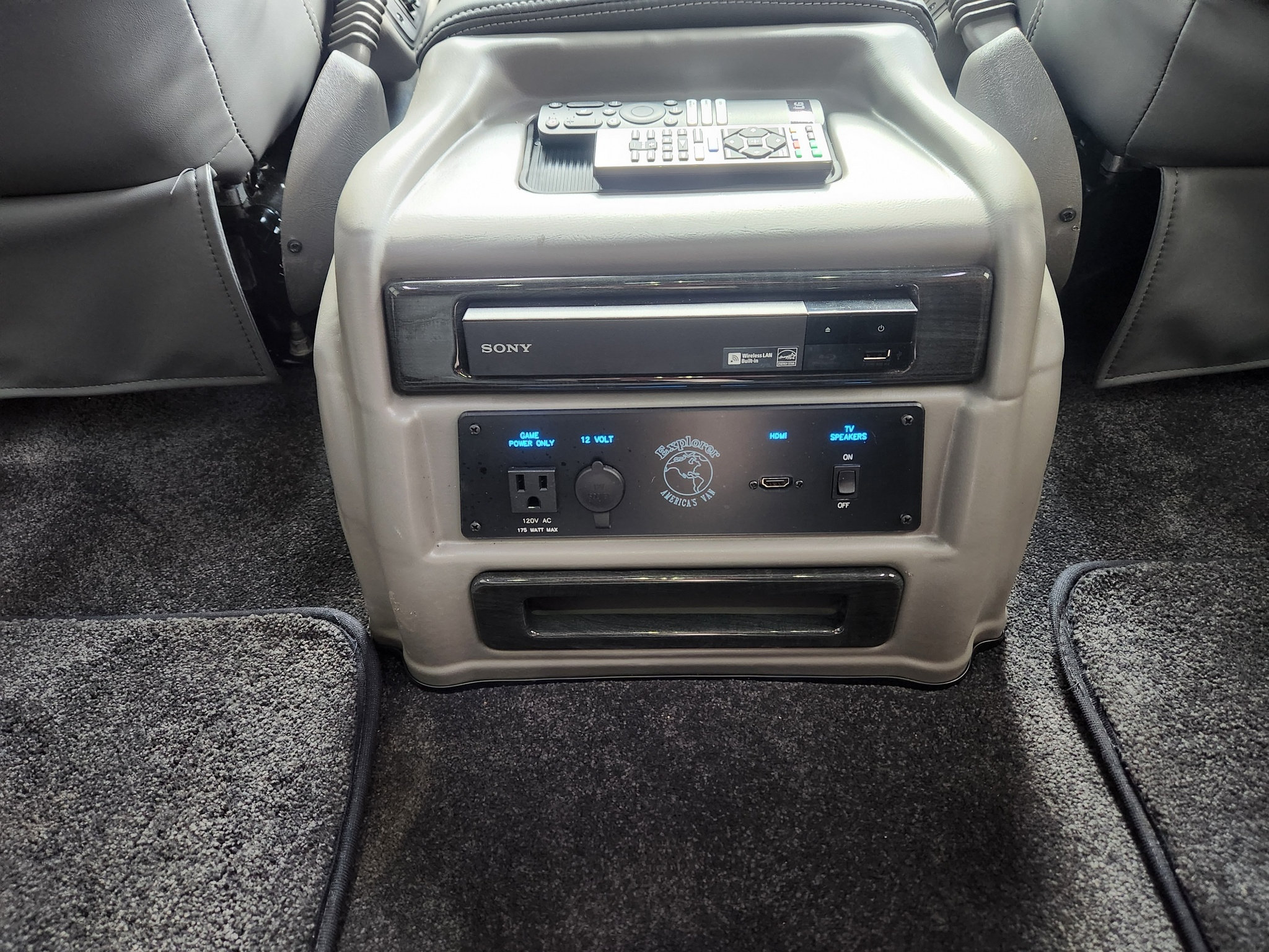 Used 2026 Chevrolet Express 2500 w/ Driver Convenience Package RWD image 25